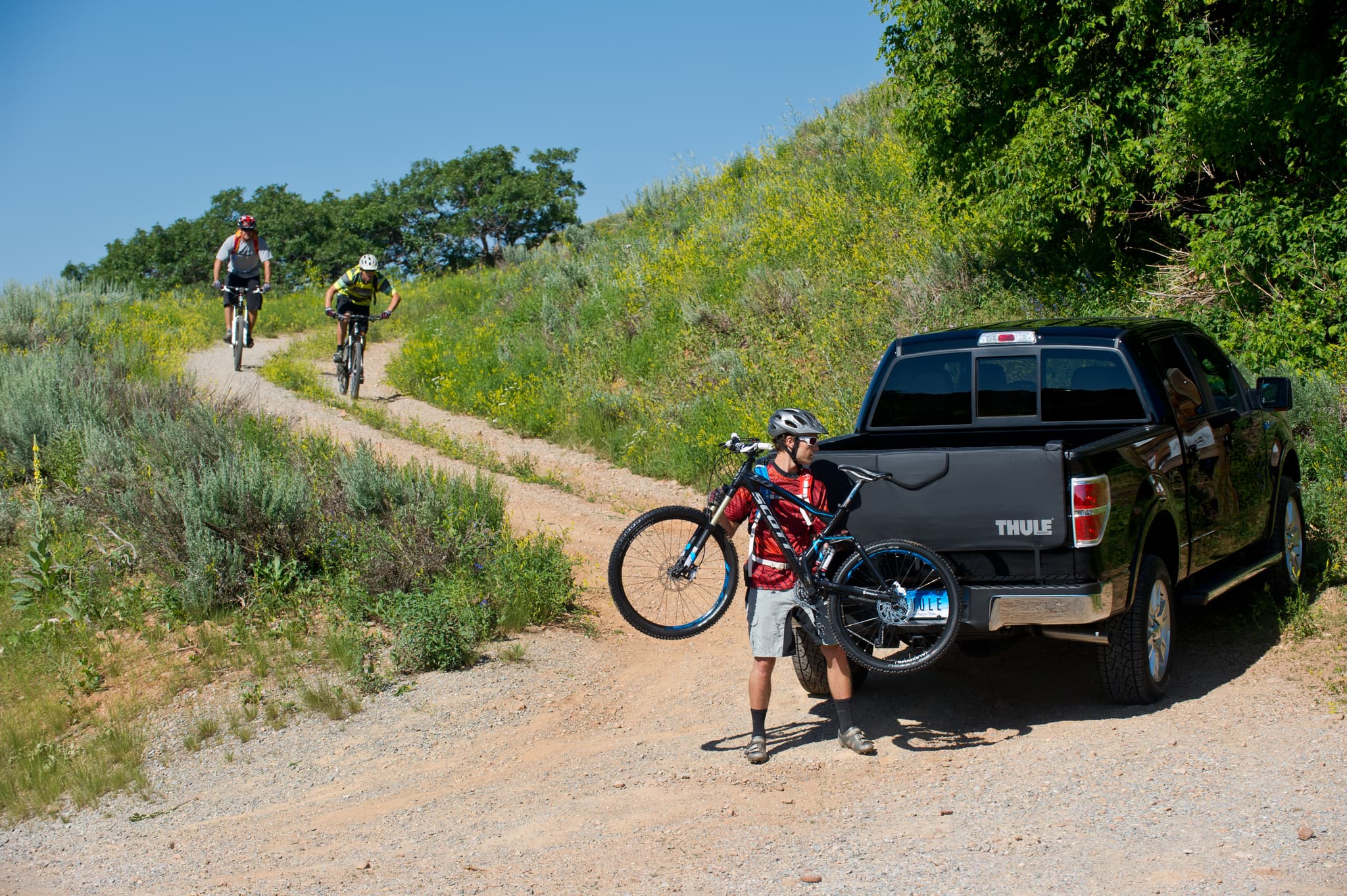 Thule Truck Bed Bike Racks