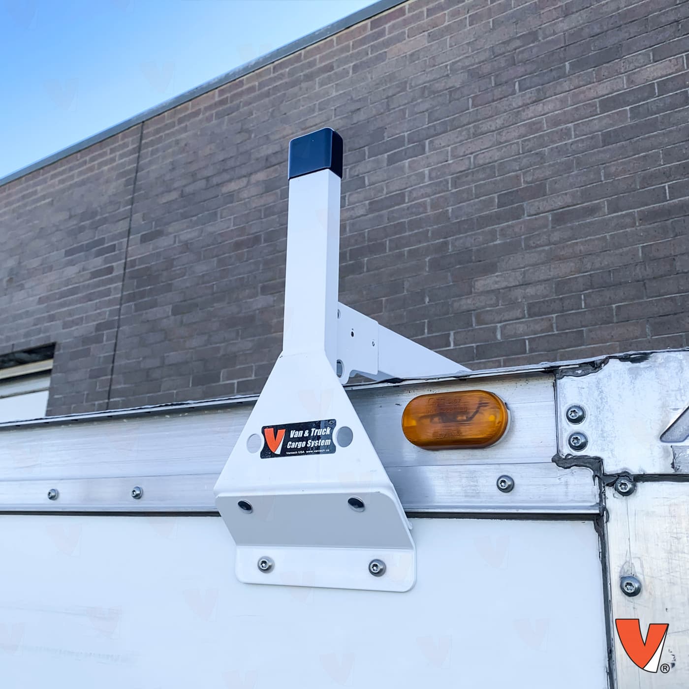 Vantech H1 Box Truck Aluminum Rack System - Side Mount 9