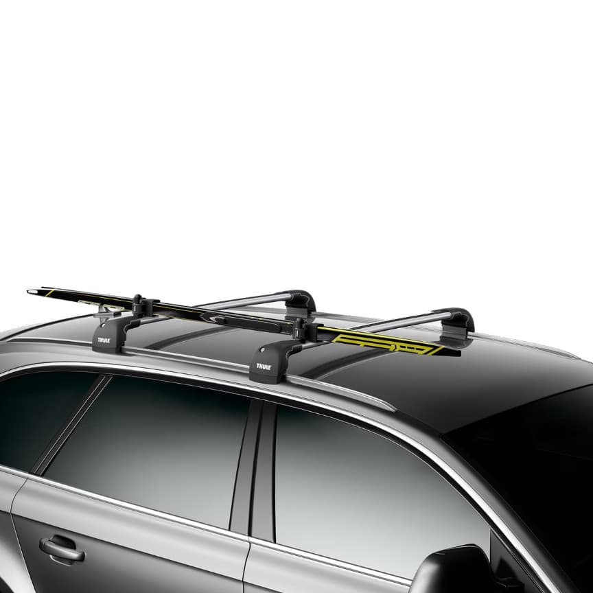 skiclick installed on crossbars of a vehicle